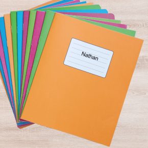 Lot de tampons prénoms en bois pour enseignant